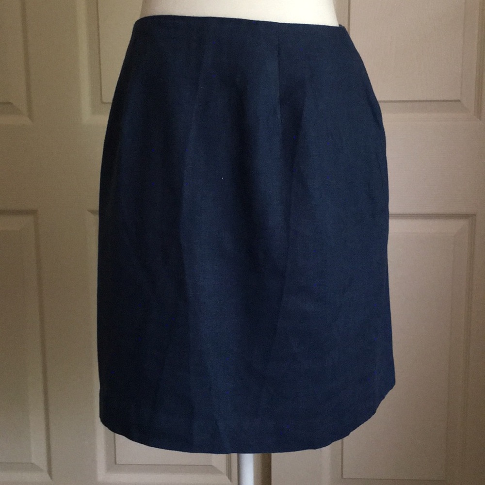 Navy Mini Skirt, linen/rayón mix.